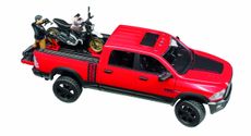 RAM 2500 power wagon med Scrambler Ducati Desert Sled och figur 1:16